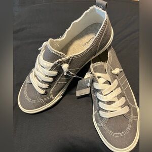 NWT Woman’s gray and white slip on shoes